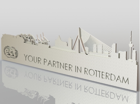 Conceptontwerp ECT 2015. De in contour gesneden roestvaststalen plaatdelen stellen de skyline van Rotterdam voor.